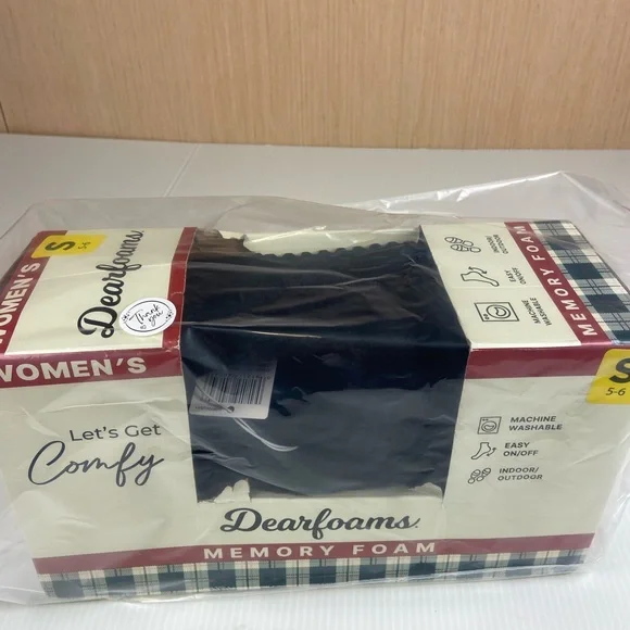 Dearfoams Memory Foam Slippers Black Faux Fur Knit Women’s 5-6 NIB - Picture 9 of 9